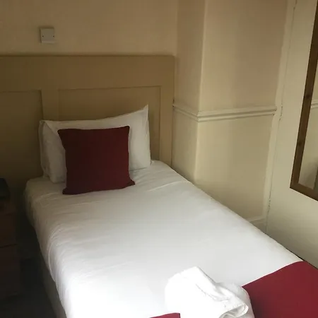 Готель Black Horse Otley 3*