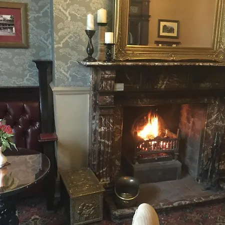 Black Horse Otley Hotel 3*