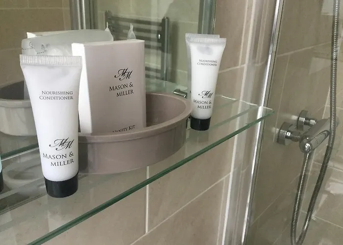 Hotel Black Horse Otley 3*