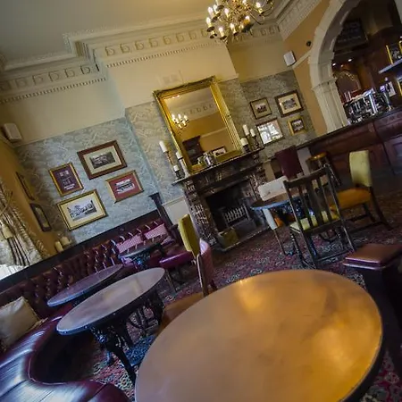 Black Horse Otley Hotell 3*